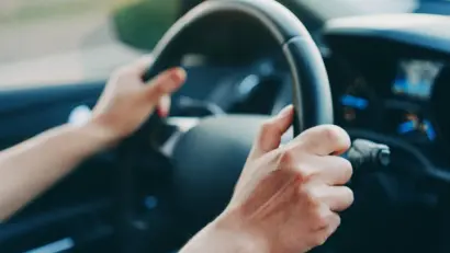 Автоцивілка при зміні власника авто: що потрібно знати продавцю та покупцю - фото на uniqa.ua Автоцивілка при зміні власника авто: що потрібно знати продавцю та покупцю - фото