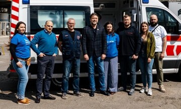 Вместе ради жизни: новая передача медицинского оборудования от UNIQA - фото